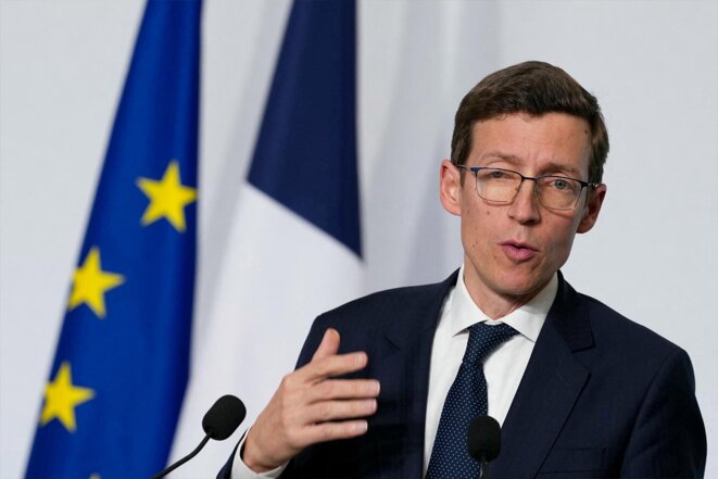 Sébastien Lecornu annonce les réformes de l'Éducation nationale en exclu sur TikTok avant même d'avoir ouvert la bouche devant FIDL et UNEF : « On voulait que ce soit esthétique », souffle Matignon